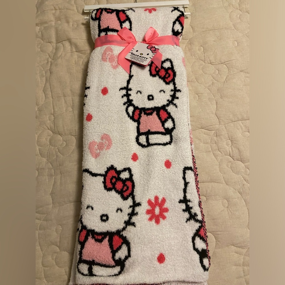 Pink Hello Kitty Flower Bow Plush Fleece Blanket - Selling at retail!